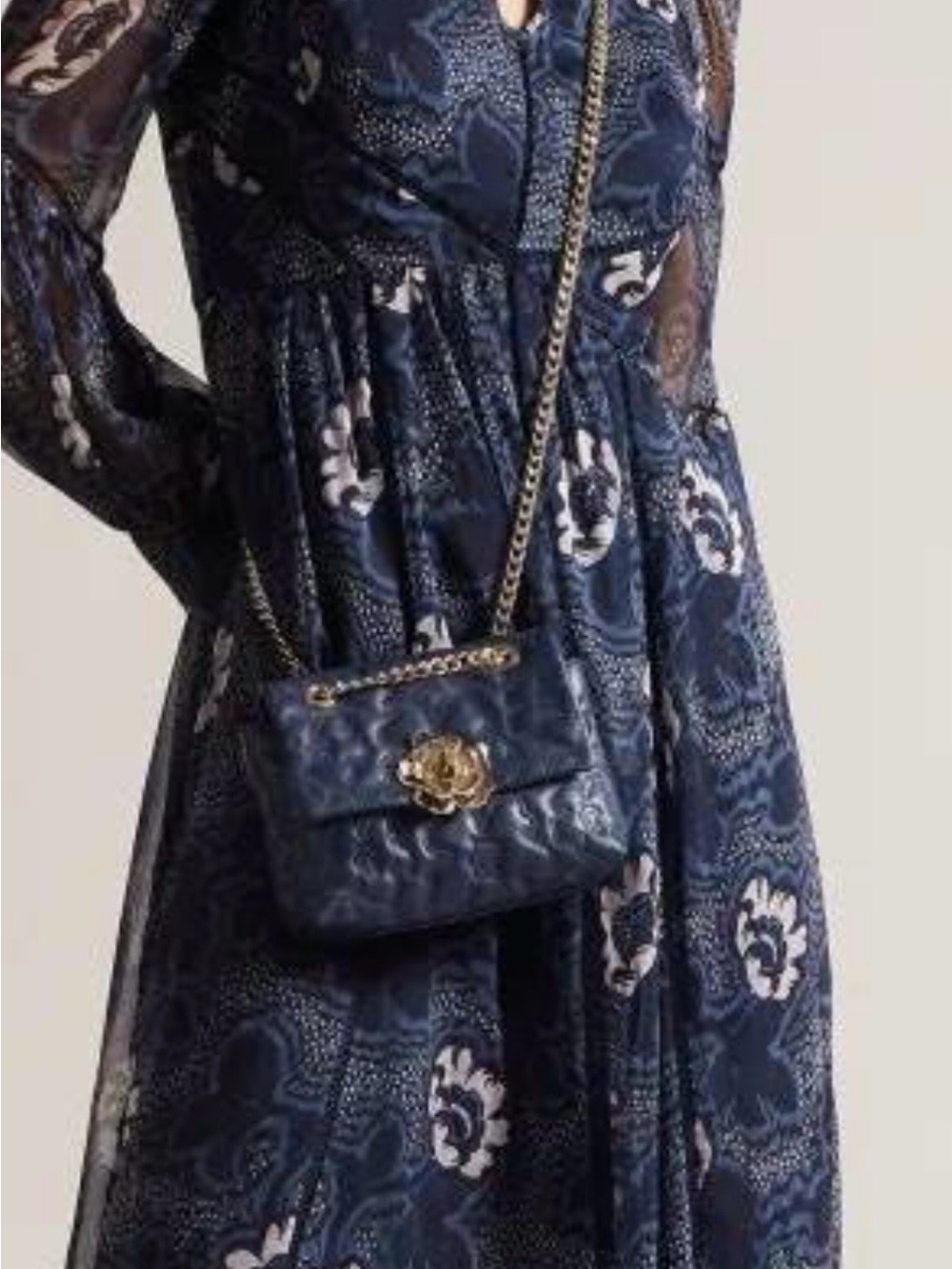 Ted Baker Ayshana Magnolia Quilted Mini Crossbody Bag Navy Blue Leather - Picture 8 of 11